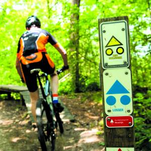 Mountainbikeroutes in Twente nu duidelijk gemarkeerd voor elk niveau