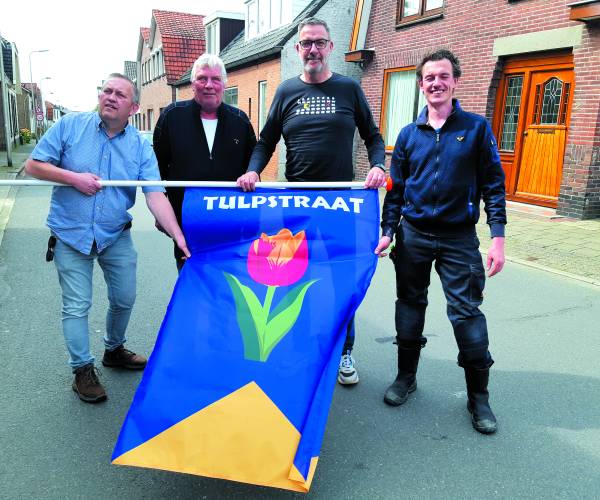 Uitgestoken vlag verbindt groep buren Tulpstraat