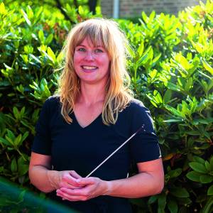Muziekvereniging Semper Crescendo verwelkomt Nikki Kleijsen als nieuwe orkestdirigent