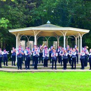 Duitse orkesten en vijf bands treden op