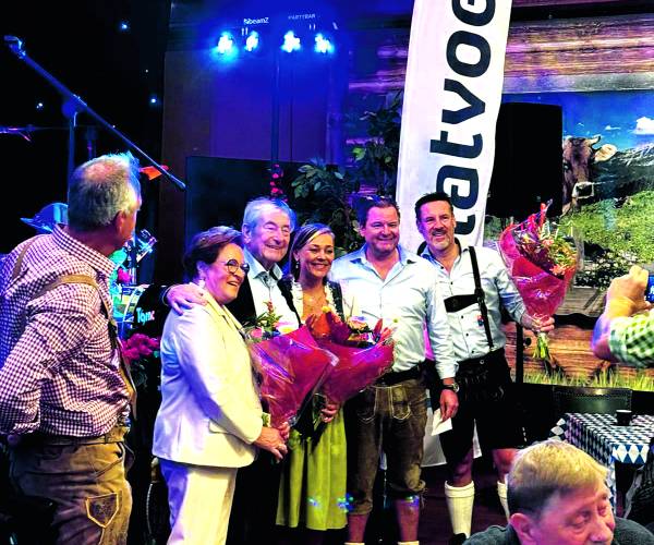 Goal-Toberfest voor ouderen met jubilerend bedrijf Platvoet